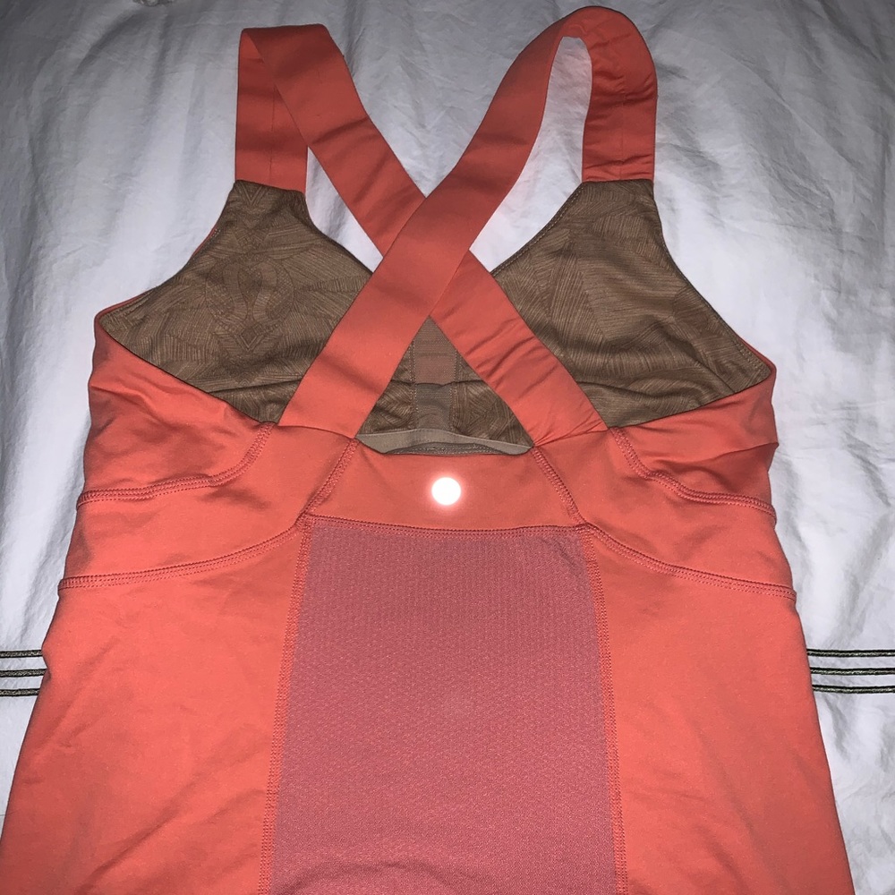 Lululemon cross bank tank size 6/8